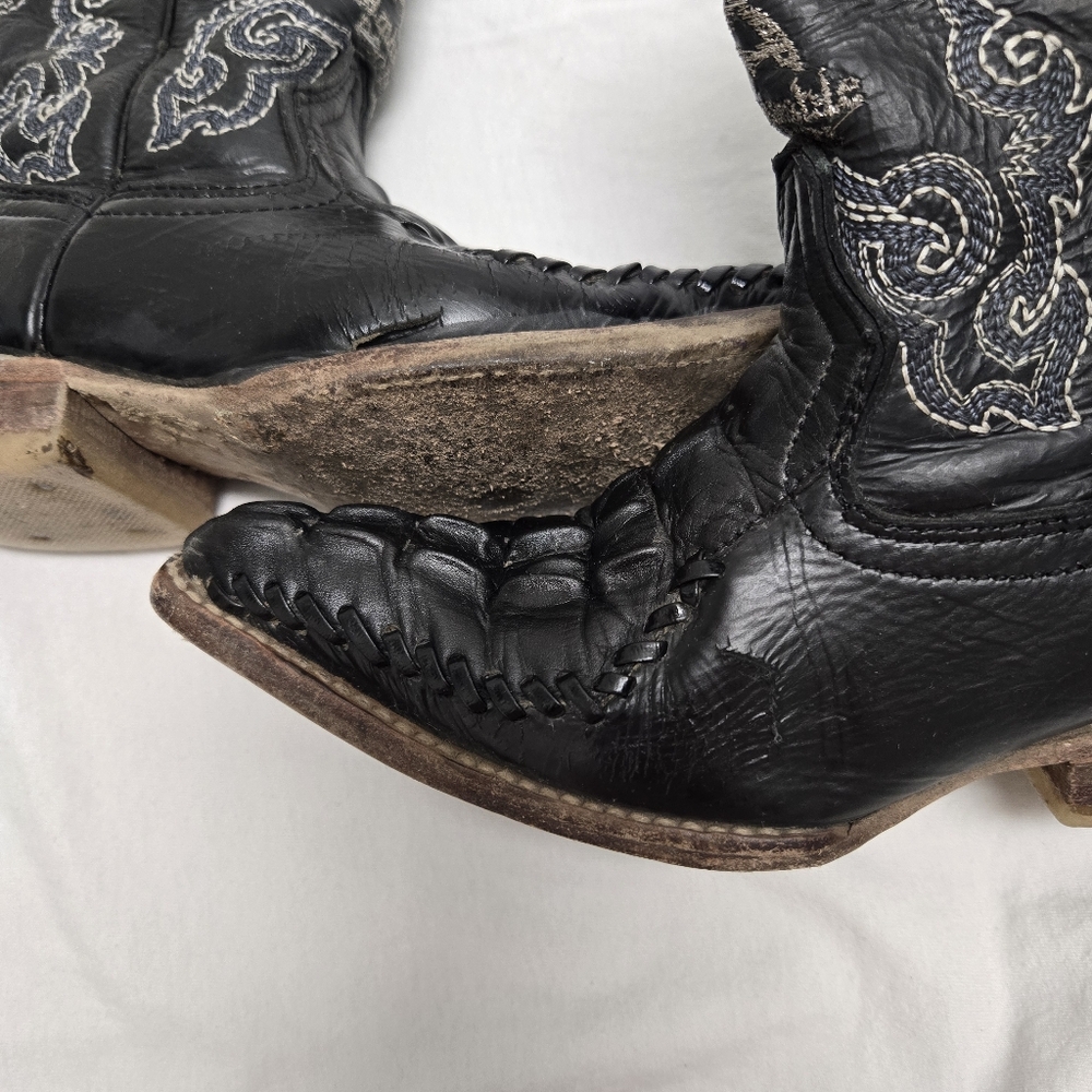 Black Western Crocodille/Alligator leather Cowboy Boots with Embroidered Design - Picture 6 of 7